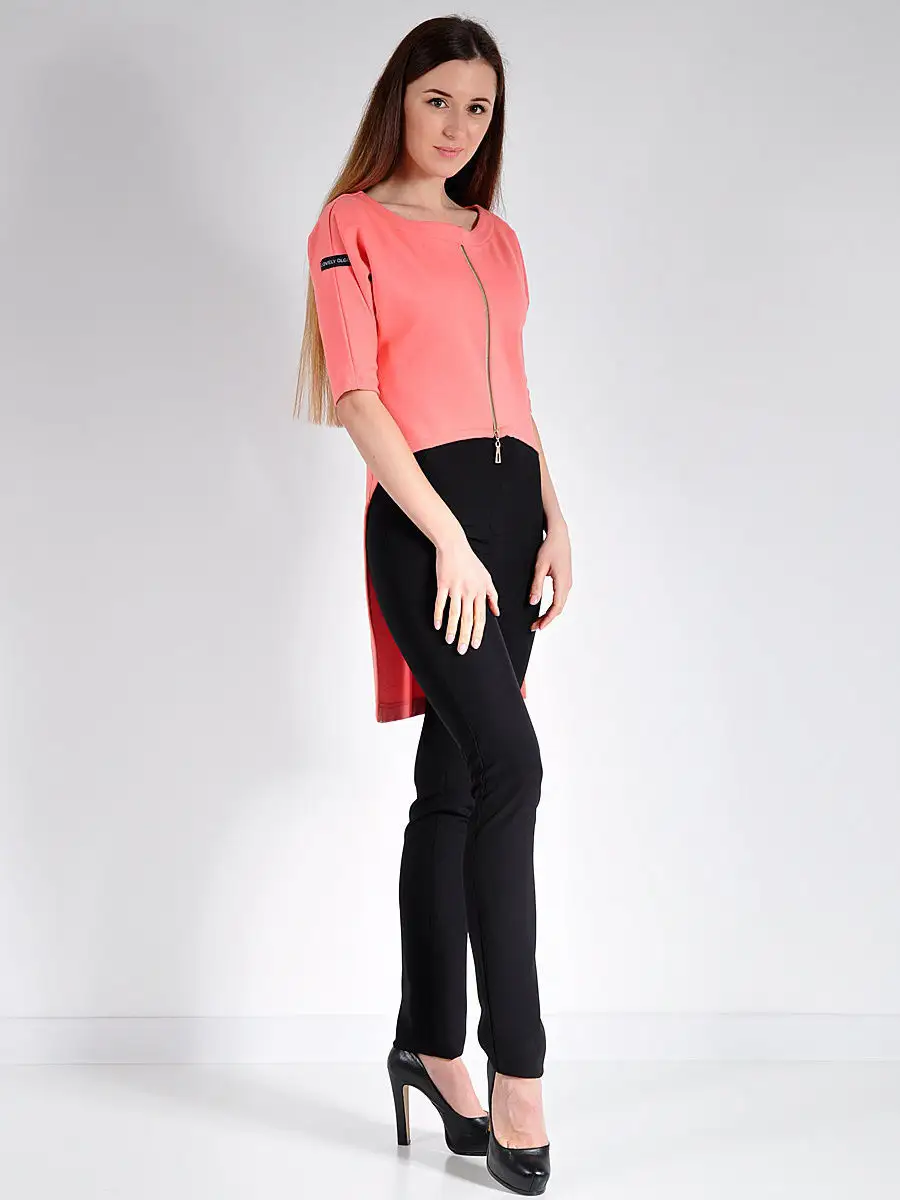 кофта спортивная модная стильная